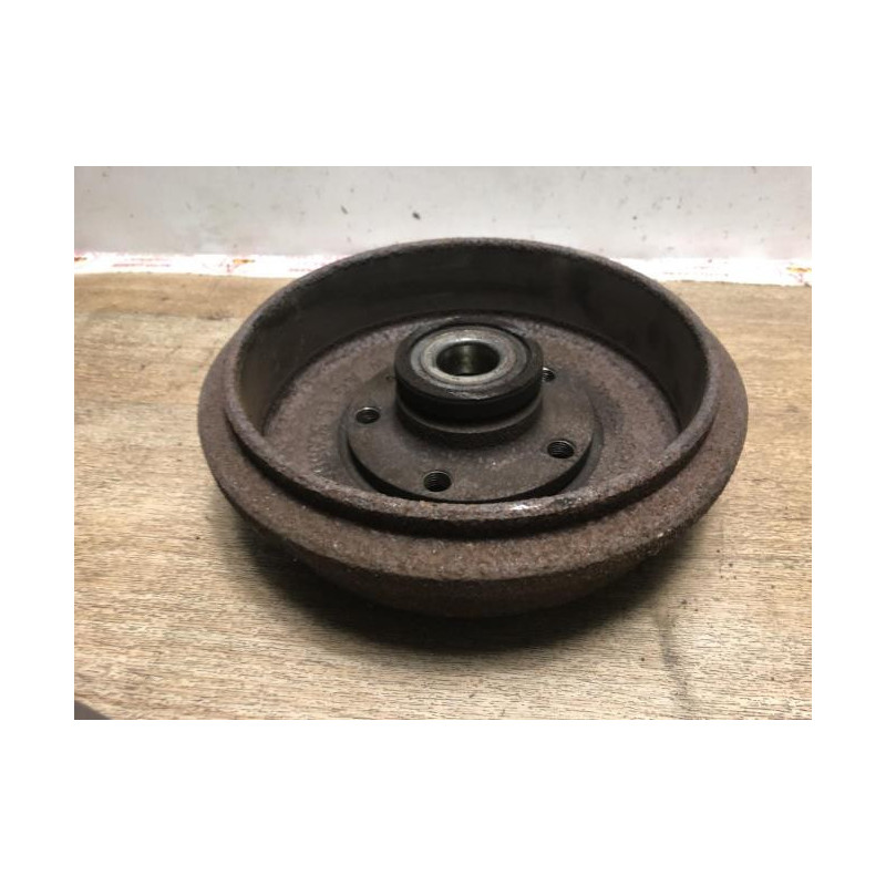 Tambour arriere gauche VOLKSWAGEN POLO 5 PHASE 1 d’occasion