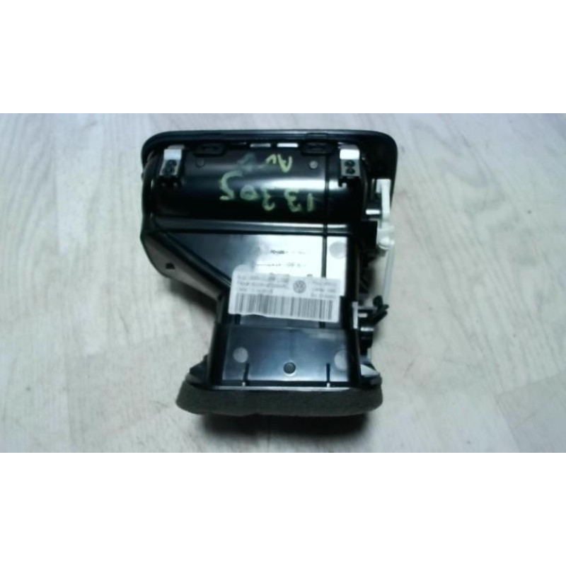 Aerateur tableau de bord avant gauche VOLKSWAGEN POLO 5 PHASE 2 d’occasion