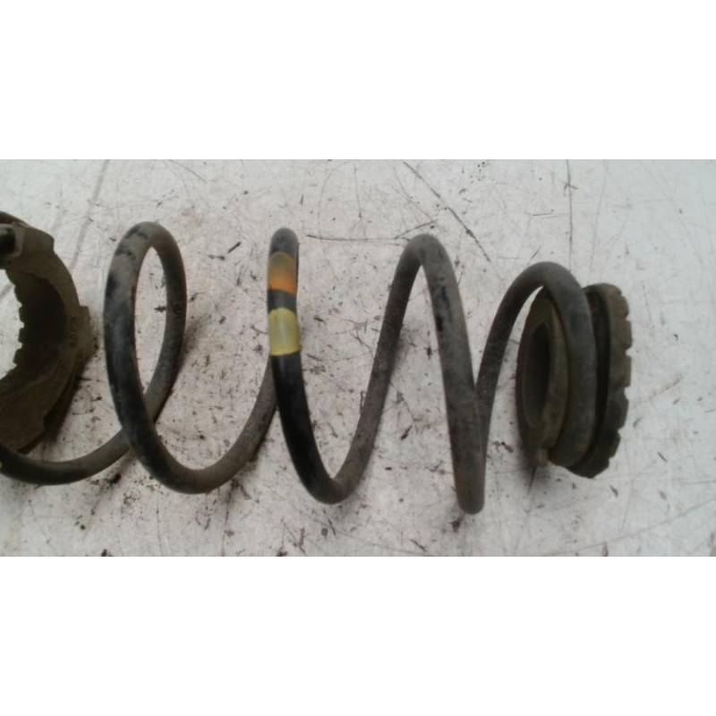 Ressort de suspension arriere gauche FIAT GRANDE PUNTO d’occasion