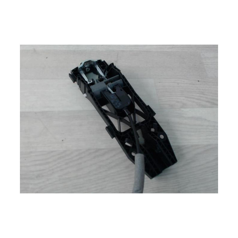 Serrure avant gauche VOLKSWAGEN POLO 5 PHASE 2 d’occasion