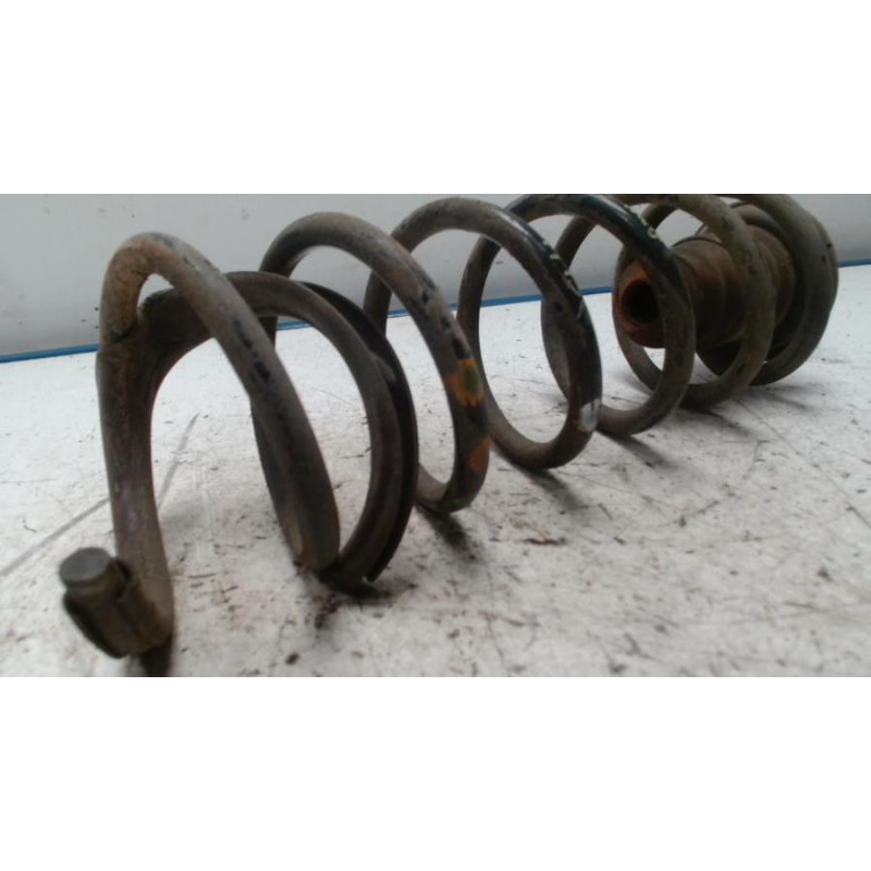 Ressort de suspension arriere gauche CITROEN DS5 PHASE 1 d’occasion