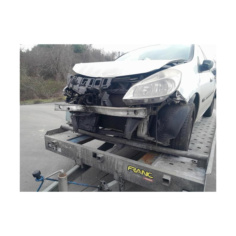 Feu arriere principal droit (feux) RENAULT CLIO 3 PHASE 1 d’occasion
