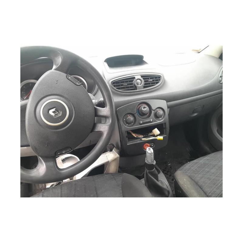 Feu arriere principal droit (feux) RENAULT CLIO 3 PHASE 1 d’occasion