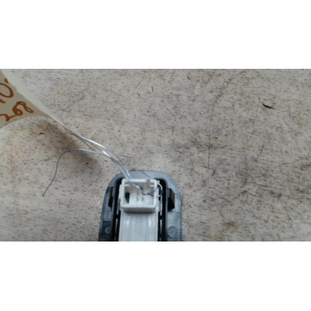 Interrupteur de leve vitre arriere droit PEUGEOT 208 1 PHASE 2 d’occasion