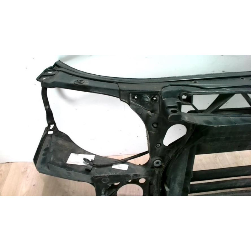 Armature avant, Masque avant AUDI A4 2 PHASE 2 d’occasion