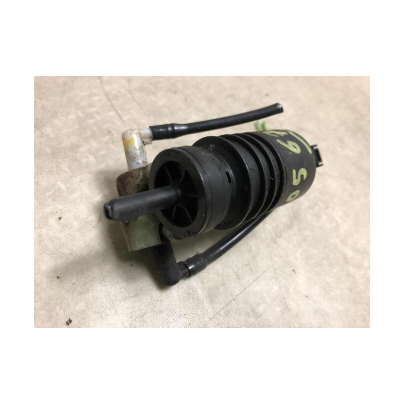 Pompe lave glace avant VOLKSWAGEN POLO 4 PHASE 1 d’occasion