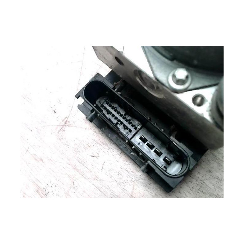 Bloc ABS (freins anti-blocage) RENAULT CLIO 3 PHASE 2 d’occasion