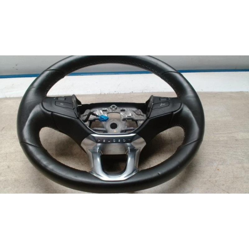 Volant PEUGEOT 208 1 PHASE 2 d’occasion
