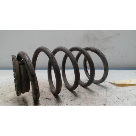 Ressort de suspension arriere gauche OPEL CORSA D PHASE 1 d’occasion