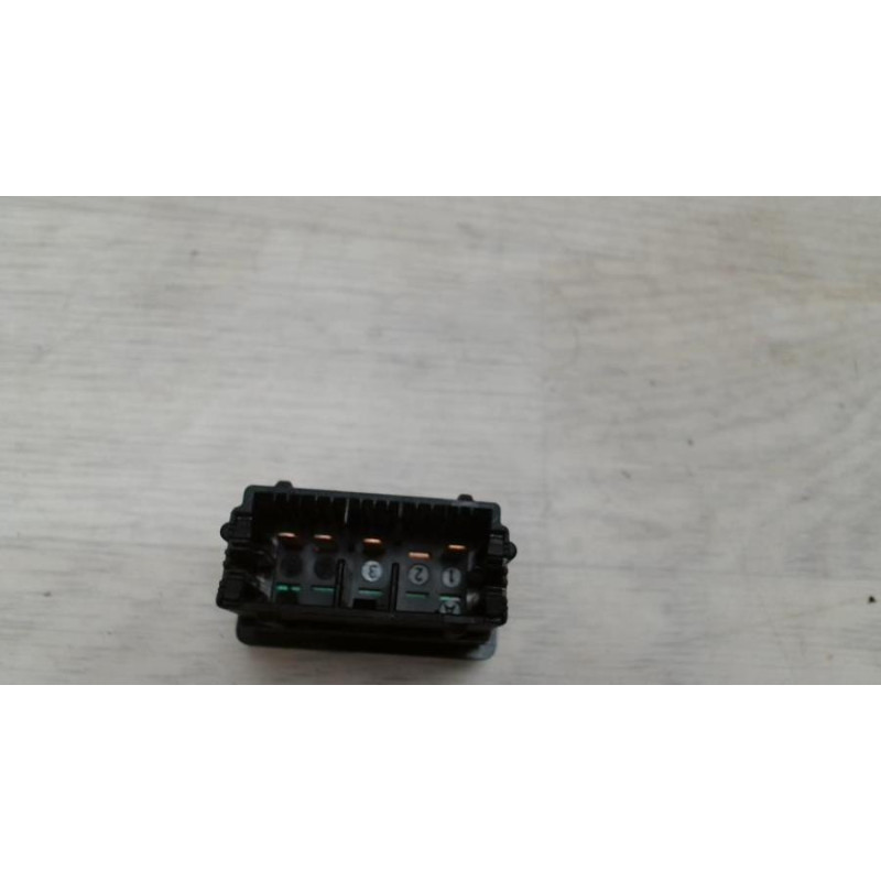 Commande anti brouillard arriere PEUGEOT 309 PHASE 2 d’occasion