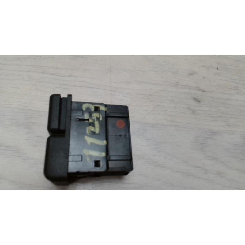 Commande degivrage lunette arriere PEUGEOT 309 PHASE 2 d’occasion