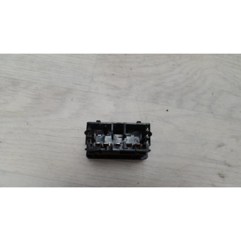 Commande degivrage lunette arriere PEUGEOT 309 PHASE 2 d’occasion