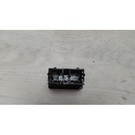 Commande degivrage lunette arriere PEUGEOT 309 PHASE 2 d’occasion
