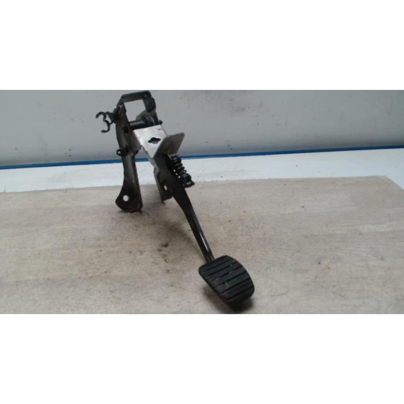 Pedalier d'embrayage DACIA LODGY PHASE 1 d’occasion