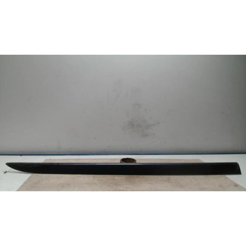 Baguette de porte avant droite OPEL CORSA D PHASE 1 d’occasion
