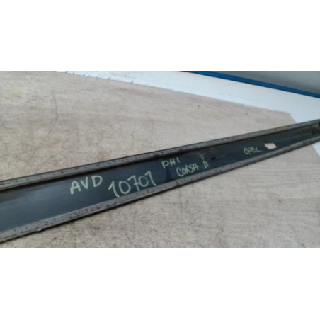 Baguette de porte avant droite OPEL CORSA D PHASE 1 d’occasion
