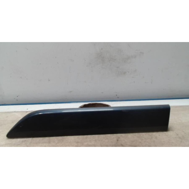Baguette de porte arriere gauche  OPEL CORSA D PHASE 1 d’occasion