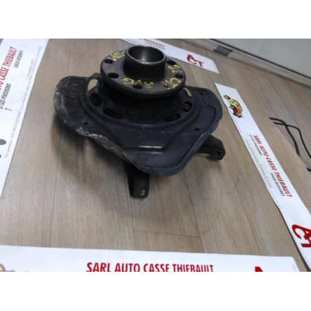 Fusee avant gauche OPEL VECTRA (B) BERLINE d’occasion