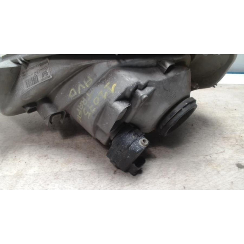 Optique avant principal droit (feux)(phare) RENAULT TRAFIC 2 PHASE 1 d’occasion