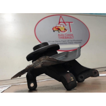 Fusee avant gauche OPEL VECTRA (B) BERLINE d’occasion