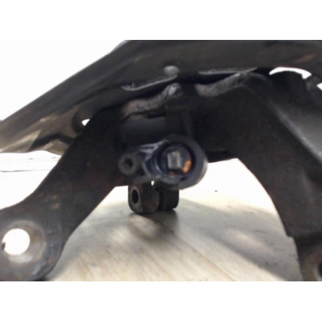 Fusee avant gauche OPEL VECTRA (B) BERLINE d’occasion