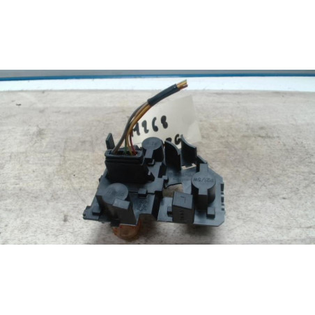 Platine feu arriere gauche PEUGEOT 206+ d’occasion