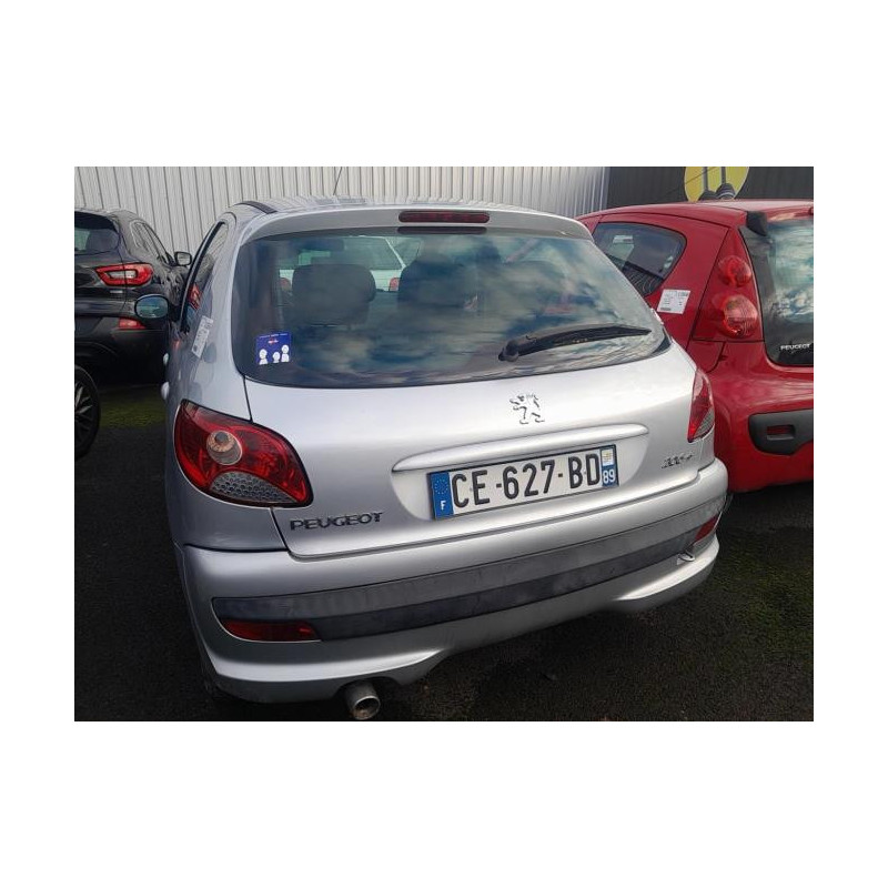 Platine feu arriere gauche PEUGEOT 206+ d’occasion
