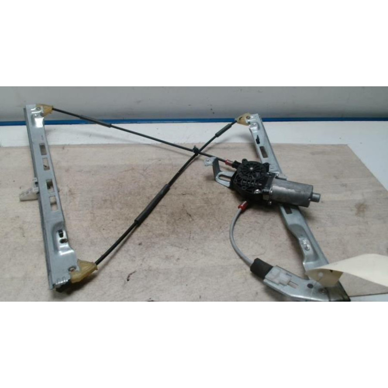 Leve vitre electrique avant gauche PEUGEOT 206+ d’occasion