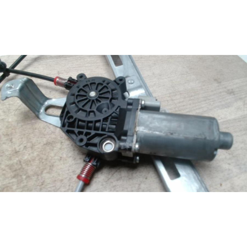 Leve vitre electrique avant gauche PEUGEOT 206+ d’occasion