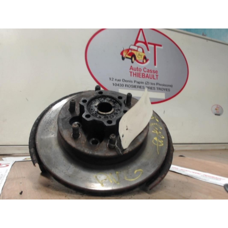 Fusee avant gauche OPEL  d’occasion