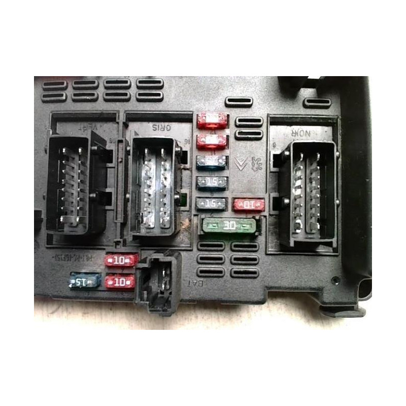 Boitier servitude moteur (BSM) PEUGEOT 206 PHASE 1 d’occasion