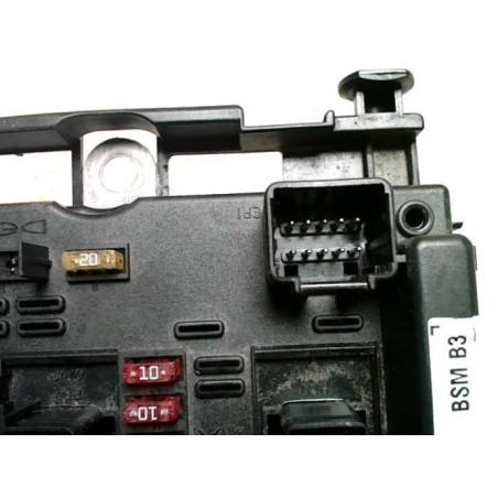 Boitier servitude moteur (BSM) PEUGEOT 206 PHASE 1 d’occasion
