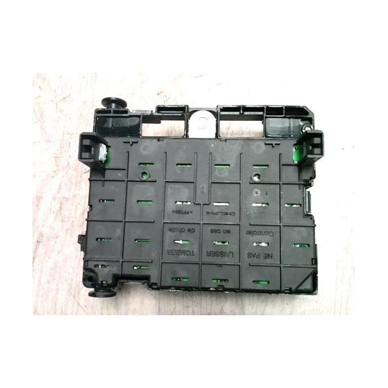 Boitier servitude moteur (BSM) PEUGEOT 206 PHASE 1 d’occasion