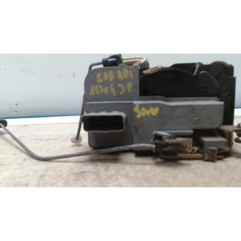 Serrure avant gauche PEUGEOT 206 PHASE 1 d’occasion