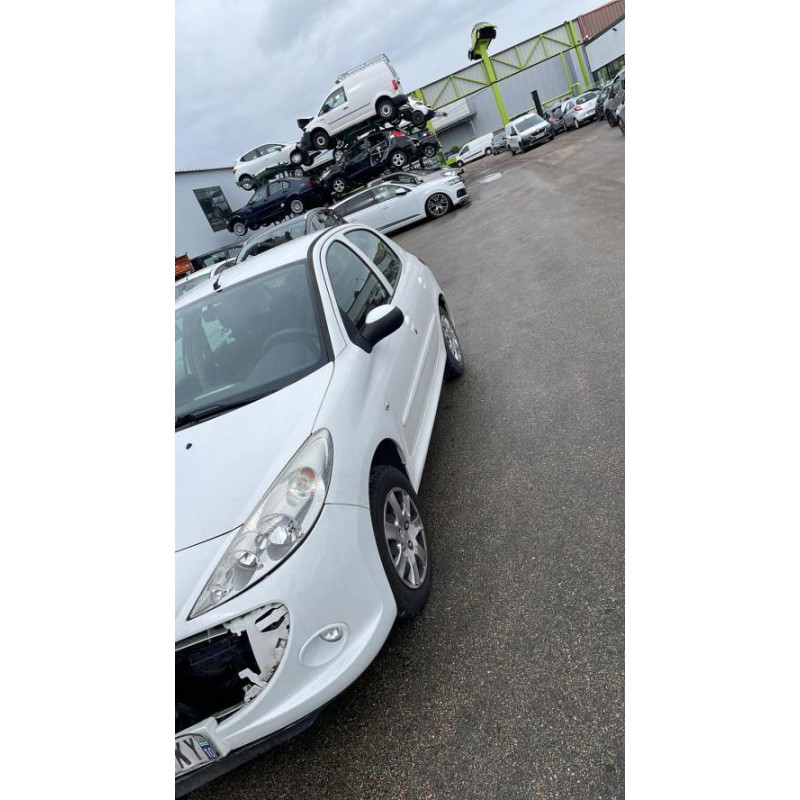 Platine feu arriere gauche PEUGEOT 206+ d’occasion