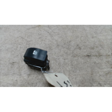 Interrupteur de leve vitre avant droit RENAULT CLIO 2 PHASE 2 d’occasion