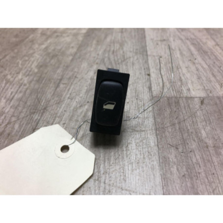 Interrupteur de leve vitre avant droit PEUGEOT 407 PHASE 1 d’occasion