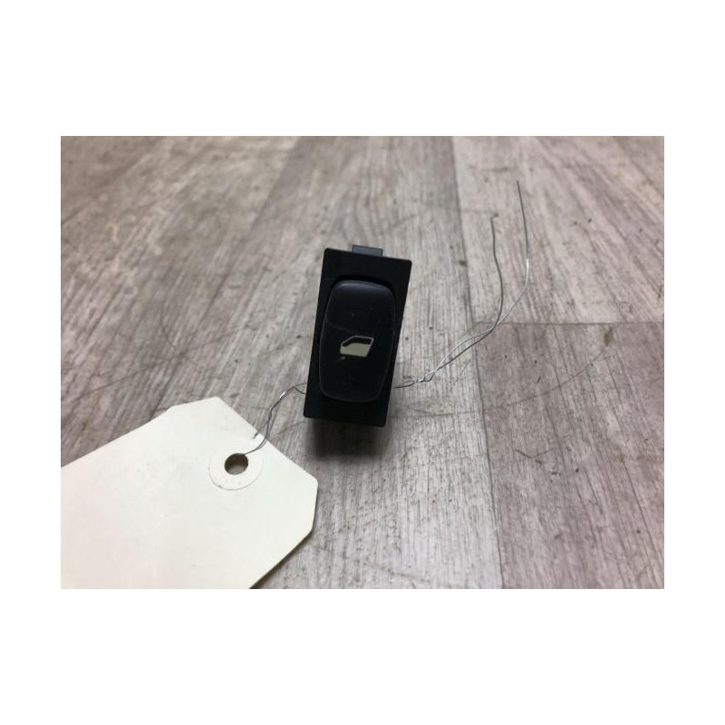 Interrupteur de leve vitre avant droit PEUGEOT 407 PHASE 1 d’occasion