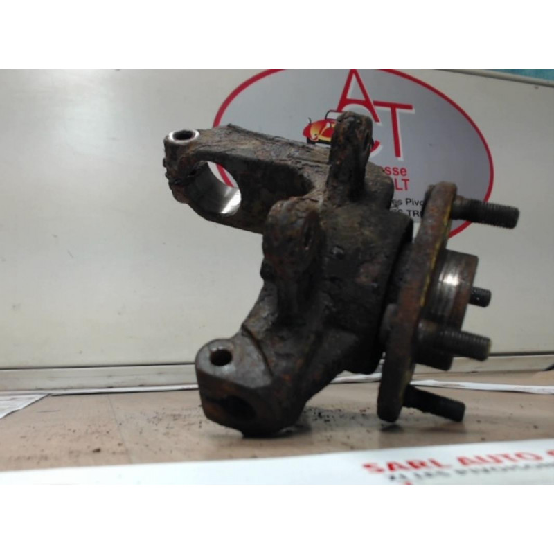 Fusee avant gauche FORD FIESTA IV d’occasion