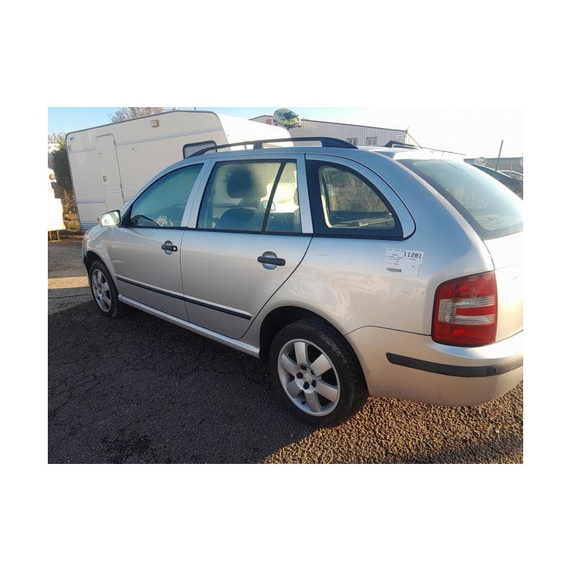 Feu arriere principal droit (feux) SKODA FABIA 1 PHASE 1 BREAK d’occasion