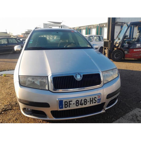 Feu arriere principal droit (feux) SKODA FABIA 1 PHASE 1 BREAK d’occasion
