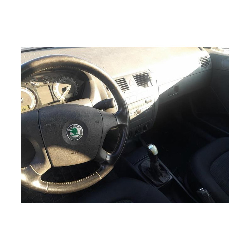 Feu arriere principal droit (feux) SKODA FABIA 1 PHASE 1 BREAK d’occasion