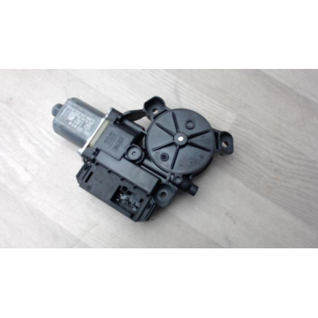 Moteur leve vitre arriere gauche VOLKSWAGEN POLO 5 PHASE 2 d’occasion