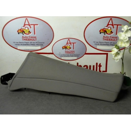 Garniture laterale arriere gauche CITROEN C5 II TOURER d’occasion