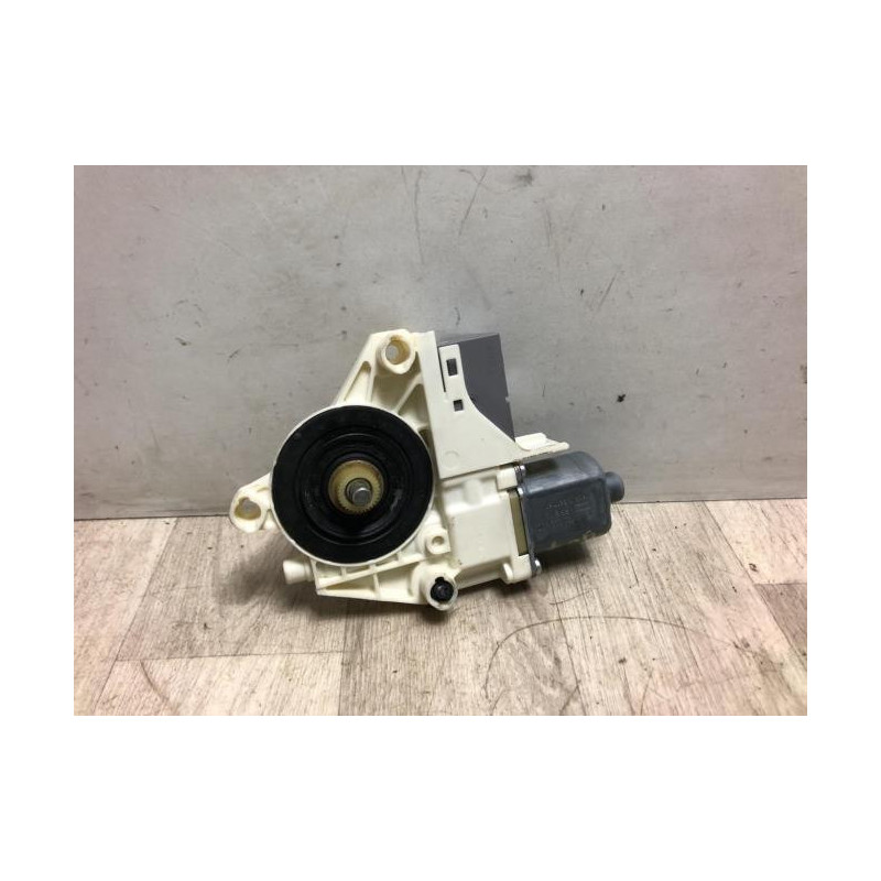 Moteur leve vitre arriere droit PEUGEOT 407 PHASE 1 d’occasion