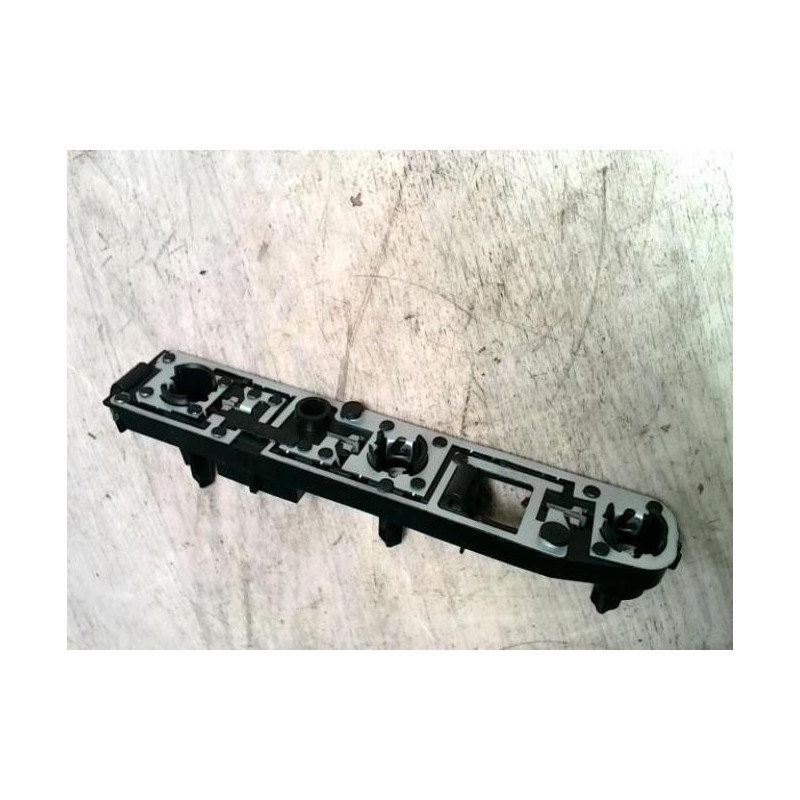Platine feu arriere gauche RENAULT LAGUNA 2 PHASE 2 d’occasion