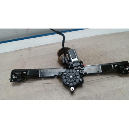 Leve vitre electrique avant droit FIAT PUNTO EVO 3 d’occasion