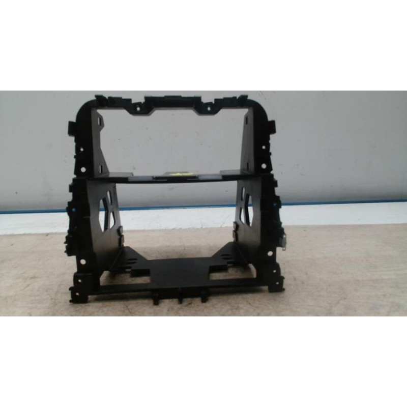 Facade autoradio VOLKSWAGEN GOLF 5 d’occasion