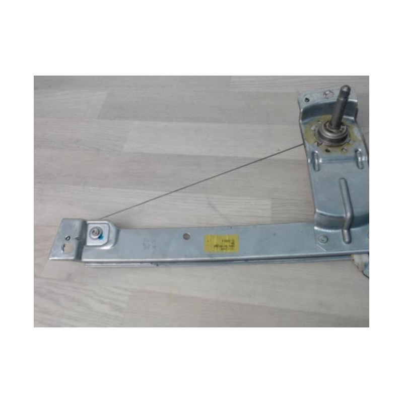 Leve vitre mecanique arriere gauche PEUGEOT 207 PHASE 2 d’occasion