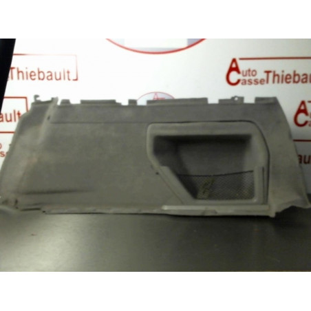 Garniture laterale arriere droite CITROEN C5 II TOURER d’occasion